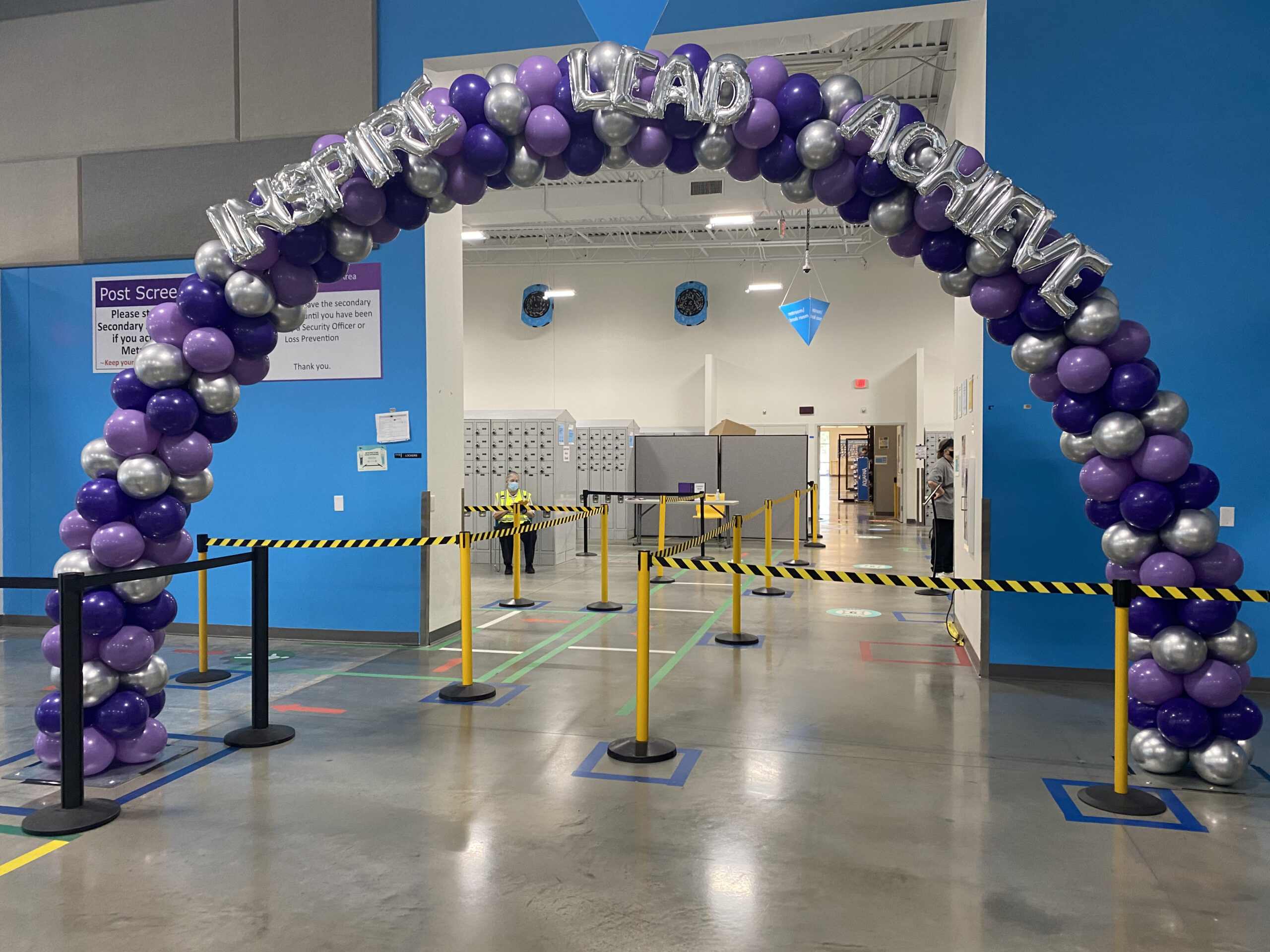 My Custom Balloons  Linking Balloon Arch And Flower Balloon Display