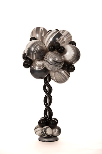 Black and white marble balloon bunch